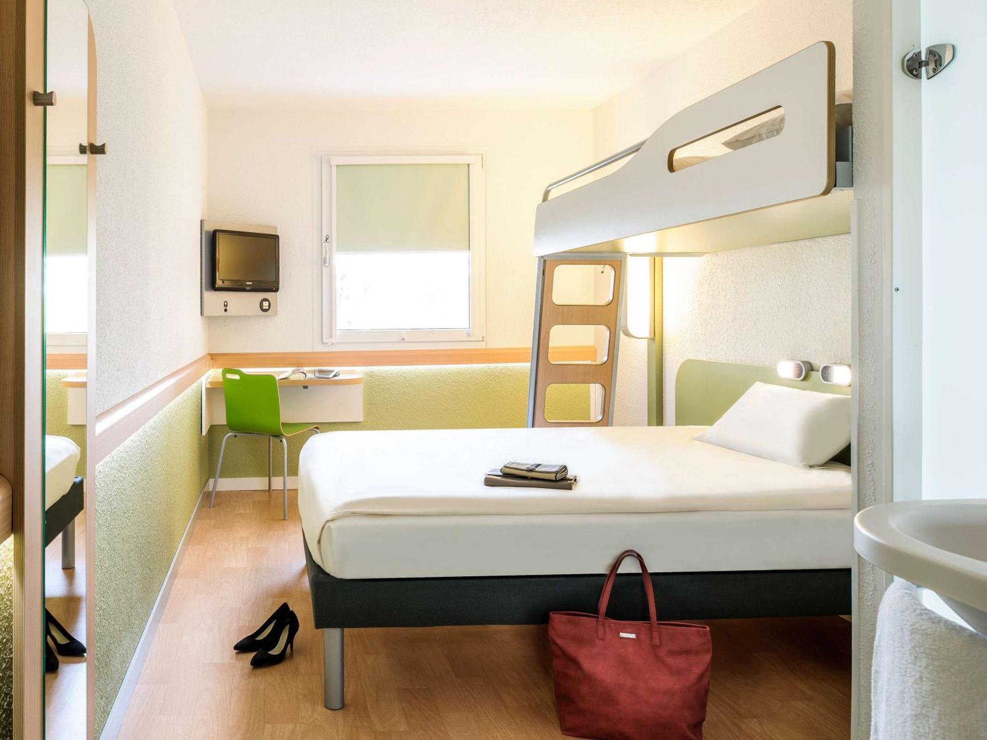 Ibis Budget Besancon Ecole Valentin Miserey-Salines Exterior photo